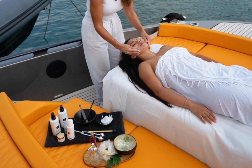 Tratamiento de Kobido Masaje de lujo en Marbella a domicilio Por Masajista certificadaVIP Kobido Facial massage in Marbella